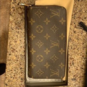 Louis Vuitton wallet— used maybe twice.